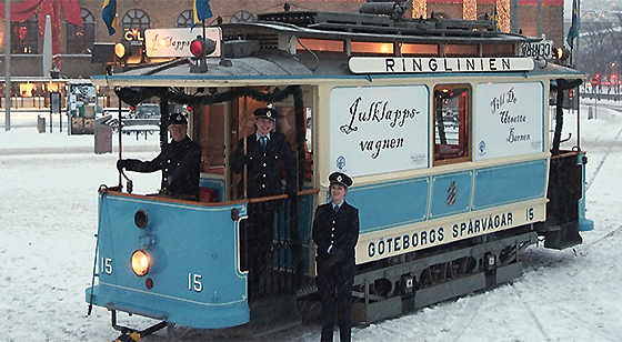 Julklappsvagnen vid Linnéplatsen